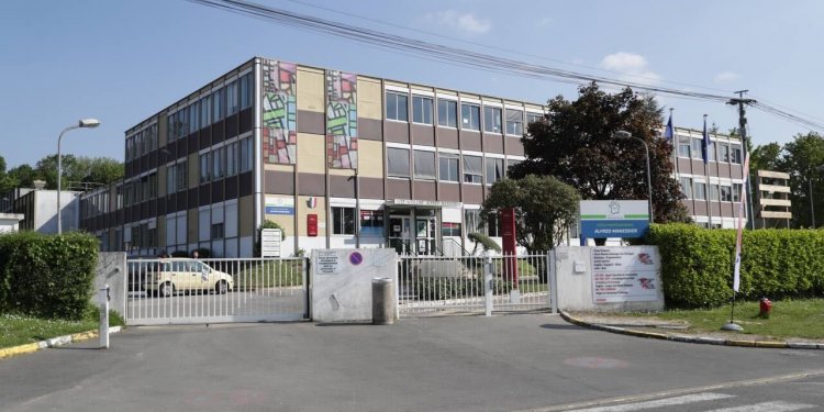 Lycées : la Région entretient l'excellence à Flixecourt